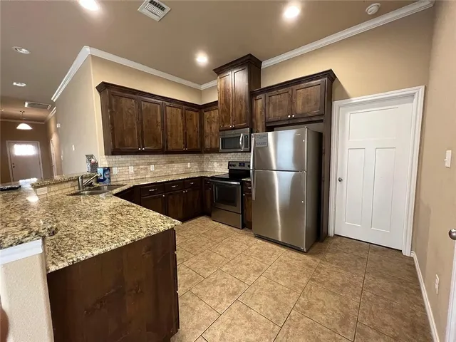 $3,475 | 3601 Davidson Drive, College Station, TX 77845