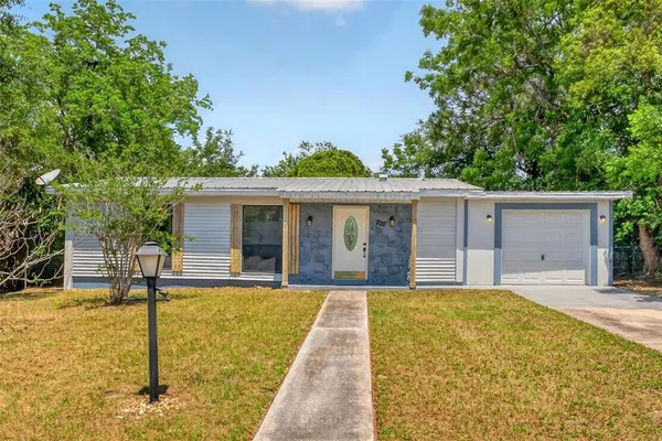$265,000 | 700 South Wellington Drive, Deltona, FL 32725