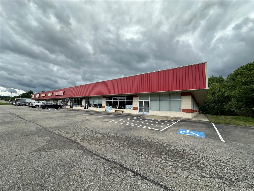 3379 Pittsburgh Street, Unit 109 Perryopolis, PA 15473 - Photo 13 of 47 a view of a basket ball ground