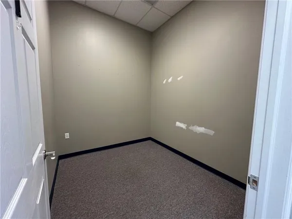 $2,500 | 3379 Pittsburgh Street, Unit 109, Perryopolis, PA 15473