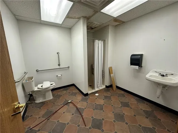 $2,500 | 3379 Pittsburgh Street, Unit 109, Perryopolis, PA 15473