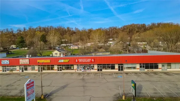 $2,500 | 3379 Pittsburgh Street, Unit 109, Perryopolis, PA 15473