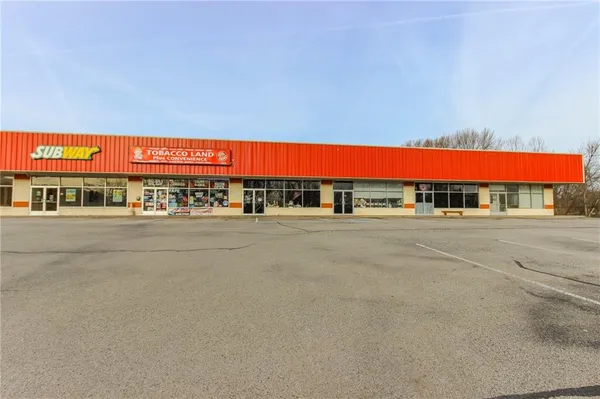 $2,500 | 3379 Pittsburgh Street, Unit 109, Perryopolis, PA 15473