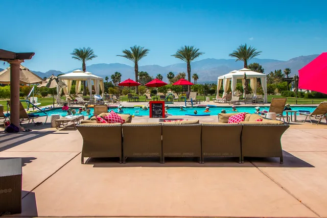 a view of a tennis court