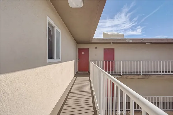 $1,450,000 | 15 15th Street, Unit 22, Hermosa Beach, CA 90254