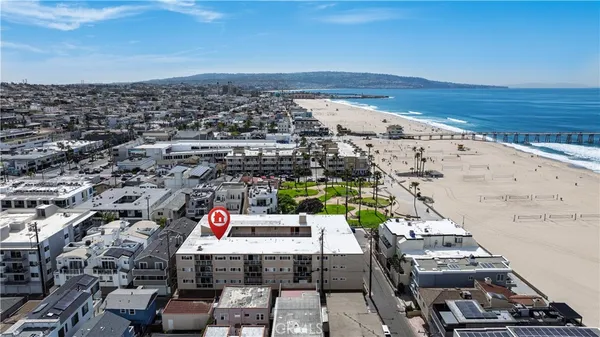 $1,450,000 | 15 15th Street, Unit 22, Hermosa Beach, CA 90254