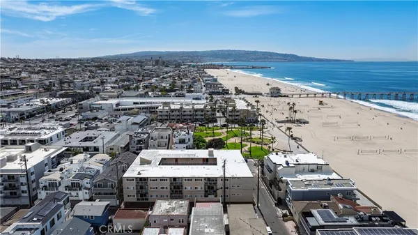 $1,450,000 | 15 15th Street, Unit 22, Hermosa Beach, CA 90254