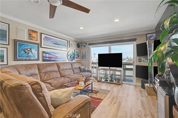 $1,450,000 | 15 15th Street, Unit 22, Hermosa Beach, CA 90254