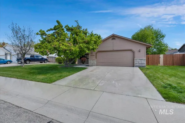 $464,900 | 3036 North Hearth Avenue, Meridian, ID 83646