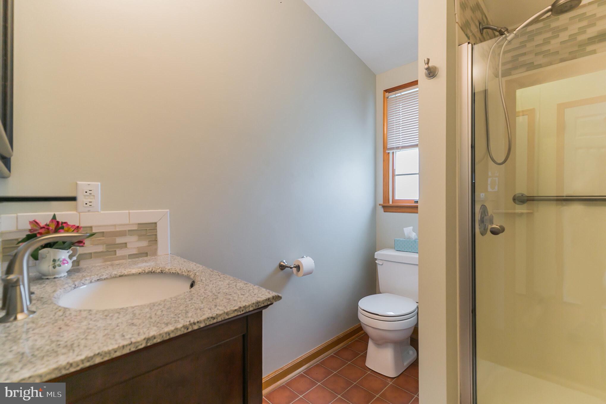 228 Farnham Road Havertown, PA 19083 - Photo 14 of 24
