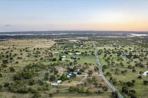 $3,500 | 435 Oxbow Trail, Marble Falls, TX 78654