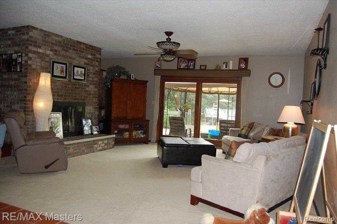 12300 Fessner Road Carleton, MI 48117 - Photo 2 of 18 Living Room