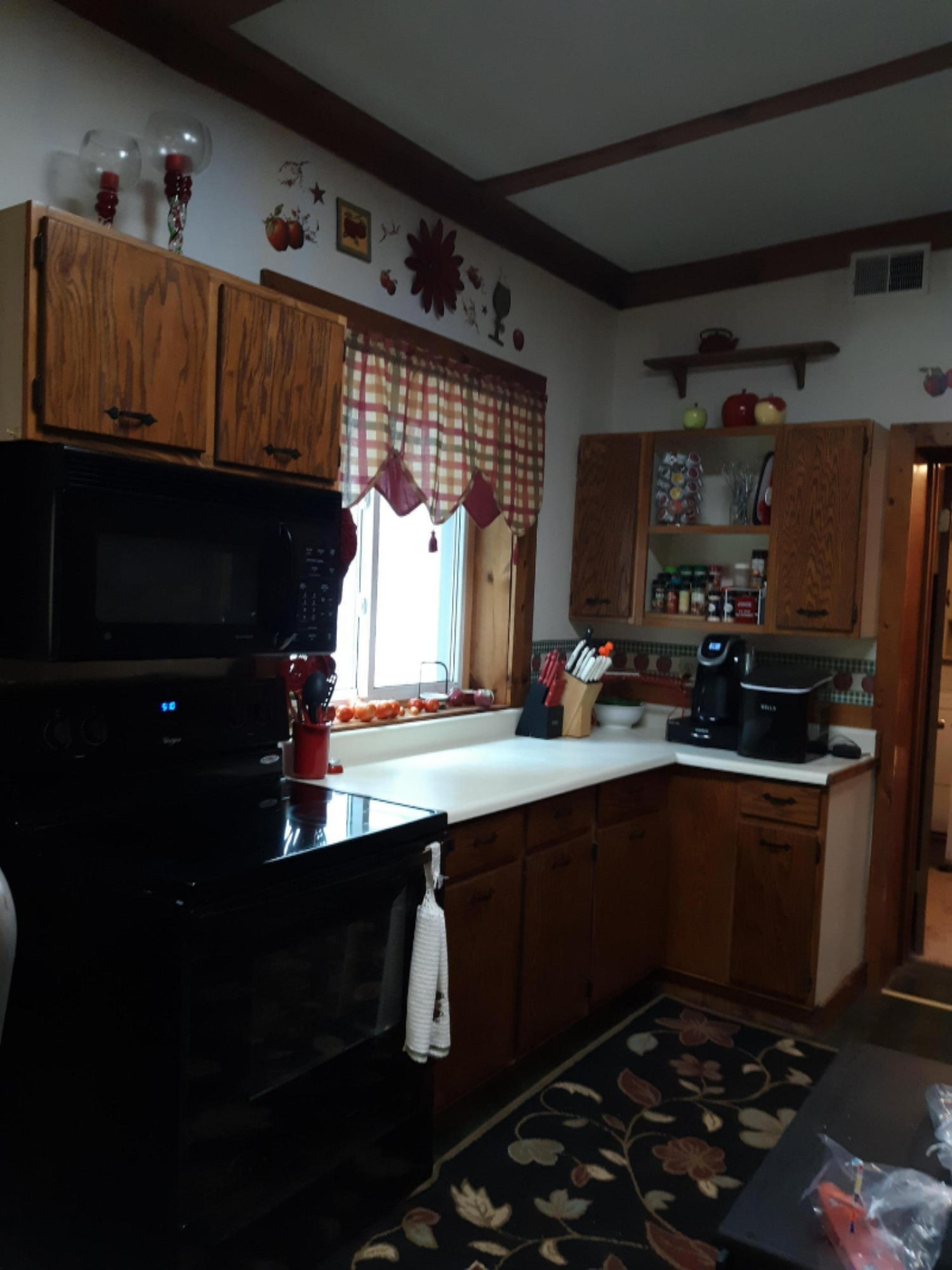 10400 14 Mile Road Northeast Rockford, MI 49341 - Photo 4 of 16 Kitchen 2 14 Mi