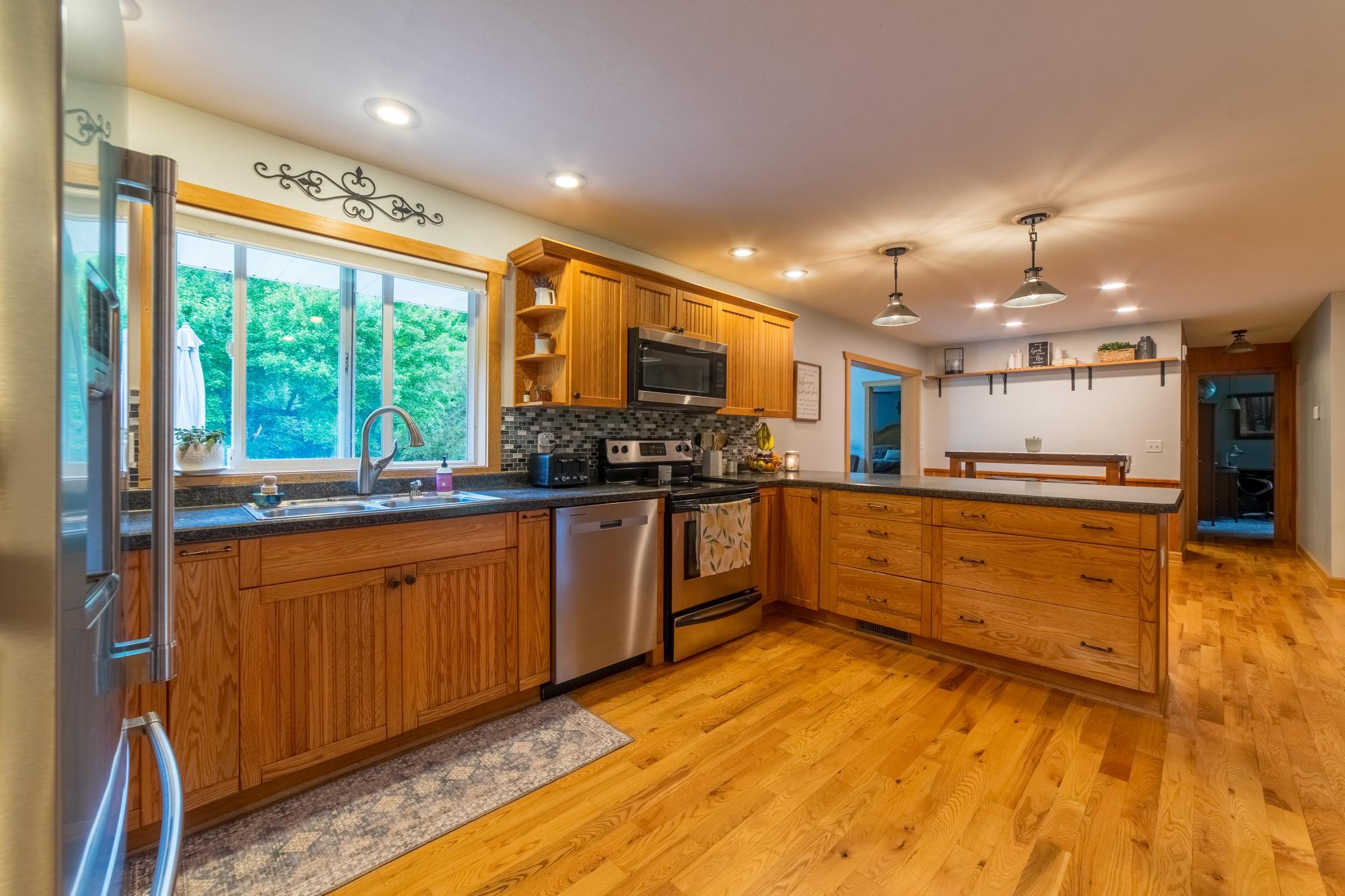 38813 Fox Road Hinckley, MN 55037 - Photo 9 of 106 Gallery Image 9