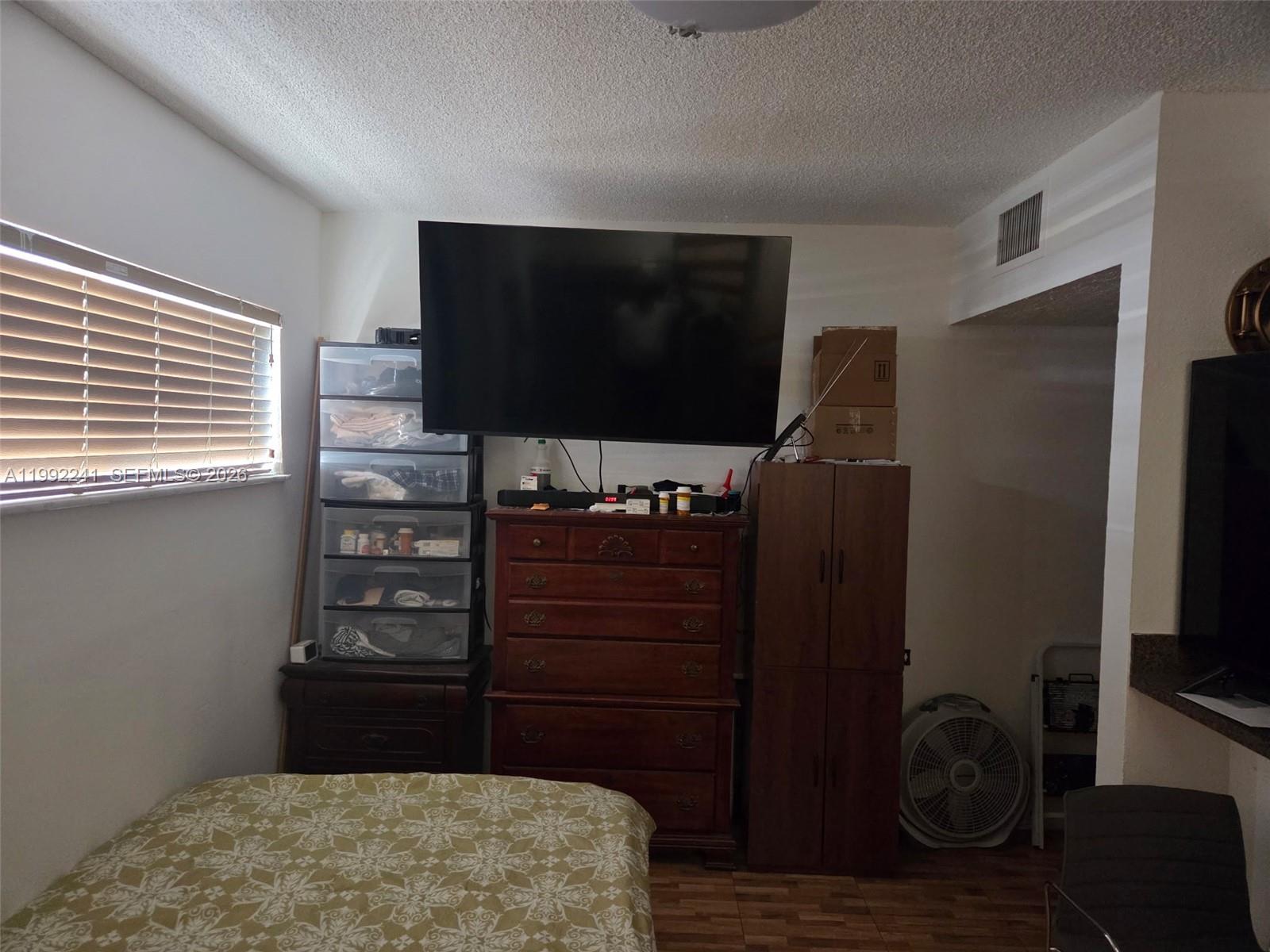6580 West Flagler Street, Unit 101 Miami, FL 33144 - Photo 5 of 6