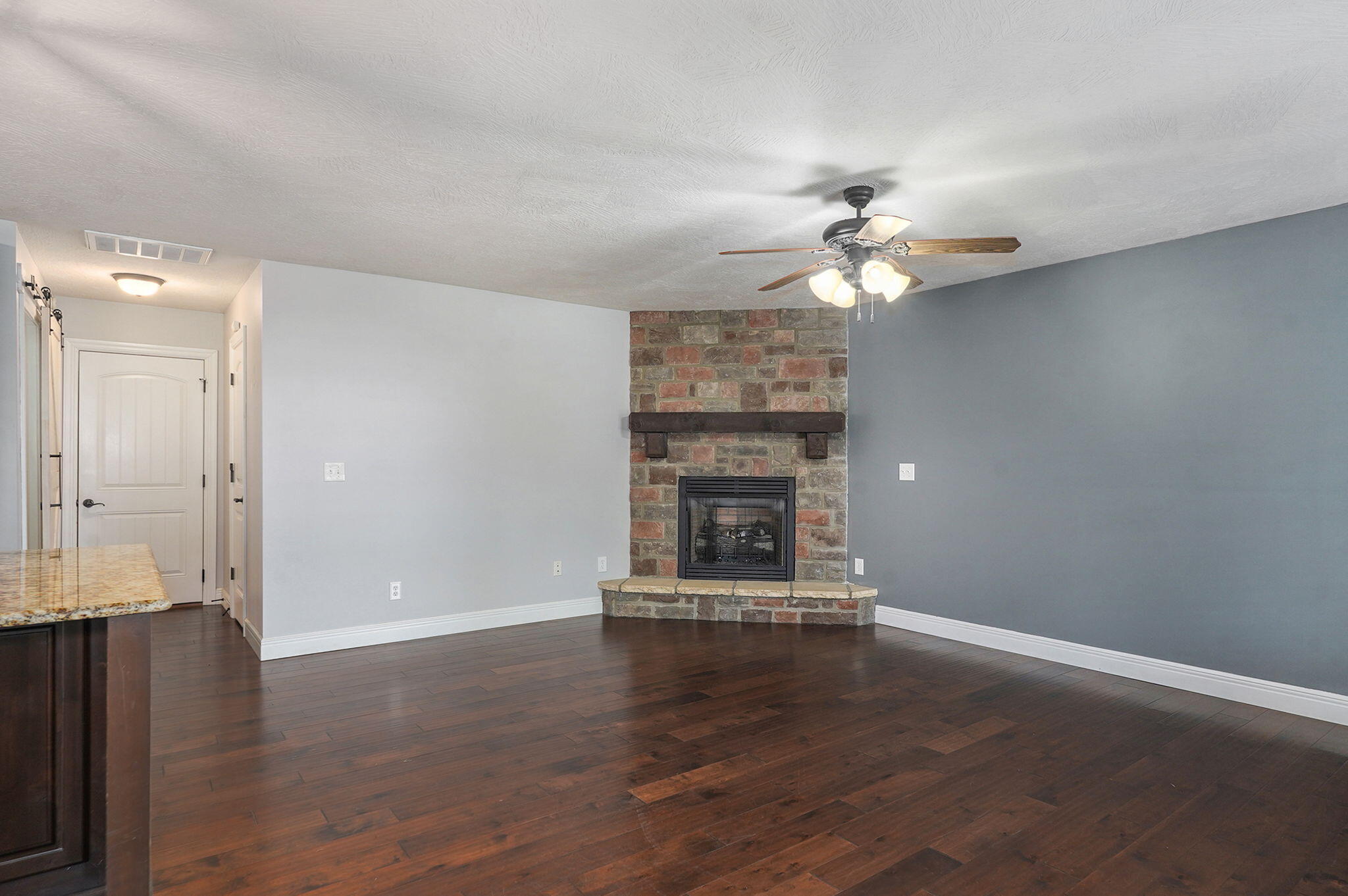 1401 South Natchez Road Republic, MO 65738 - Photo 7 of 62 1401 S Natchez Rd-17