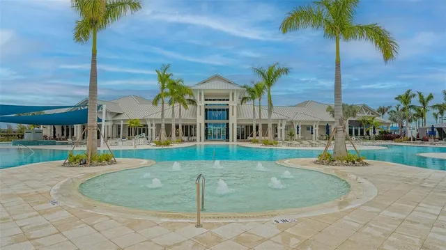 $797,000 | 9018 Sunray Cove, Palmetto, FL 34221