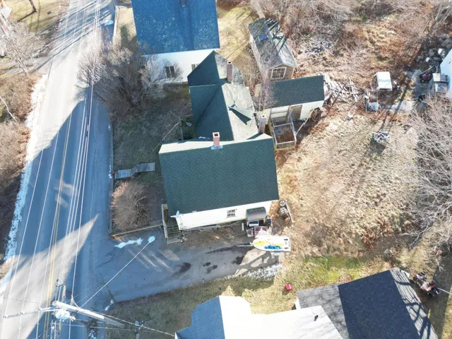 $187,900 | 32 High Street, Vinalhaven, ME 04863