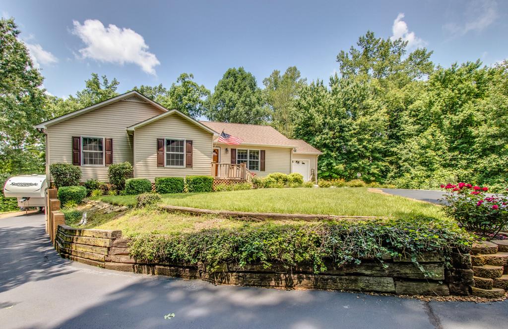 1397 Back Bone Road Sparta, TN 38583 - Photo 2 of 30 a house view with a garden space