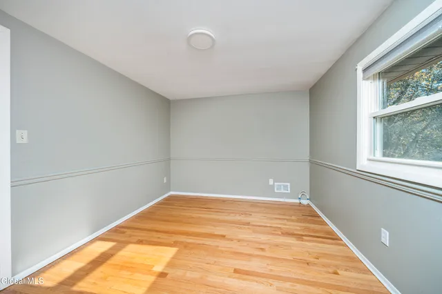 $435,000 | 627 Via Ponderosa, Guilderland, NY 12303