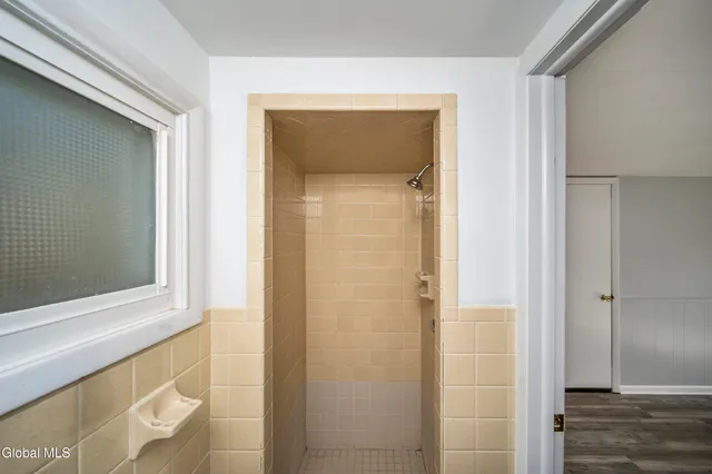 $435,000 | 627 Via Ponderosa, Guilderland, NY 12303