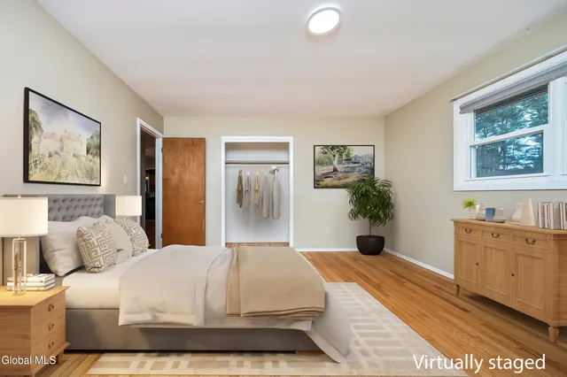 $435,000 | 627 Via Ponderosa, Guilderland, NY 12303