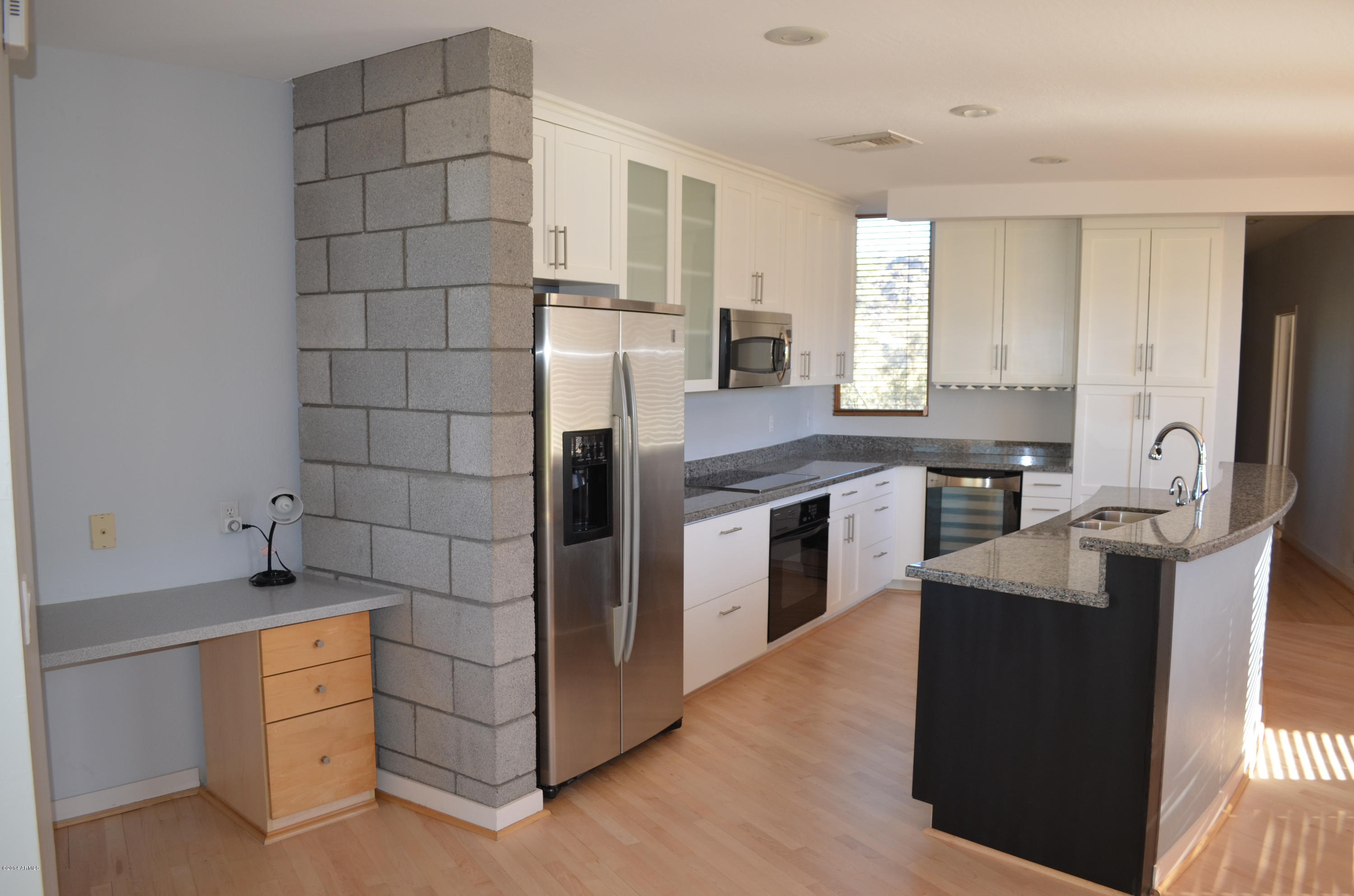 2806 East Frye Road Phoenix, AZ 85048 - Photo 8 of 24 Kitchen