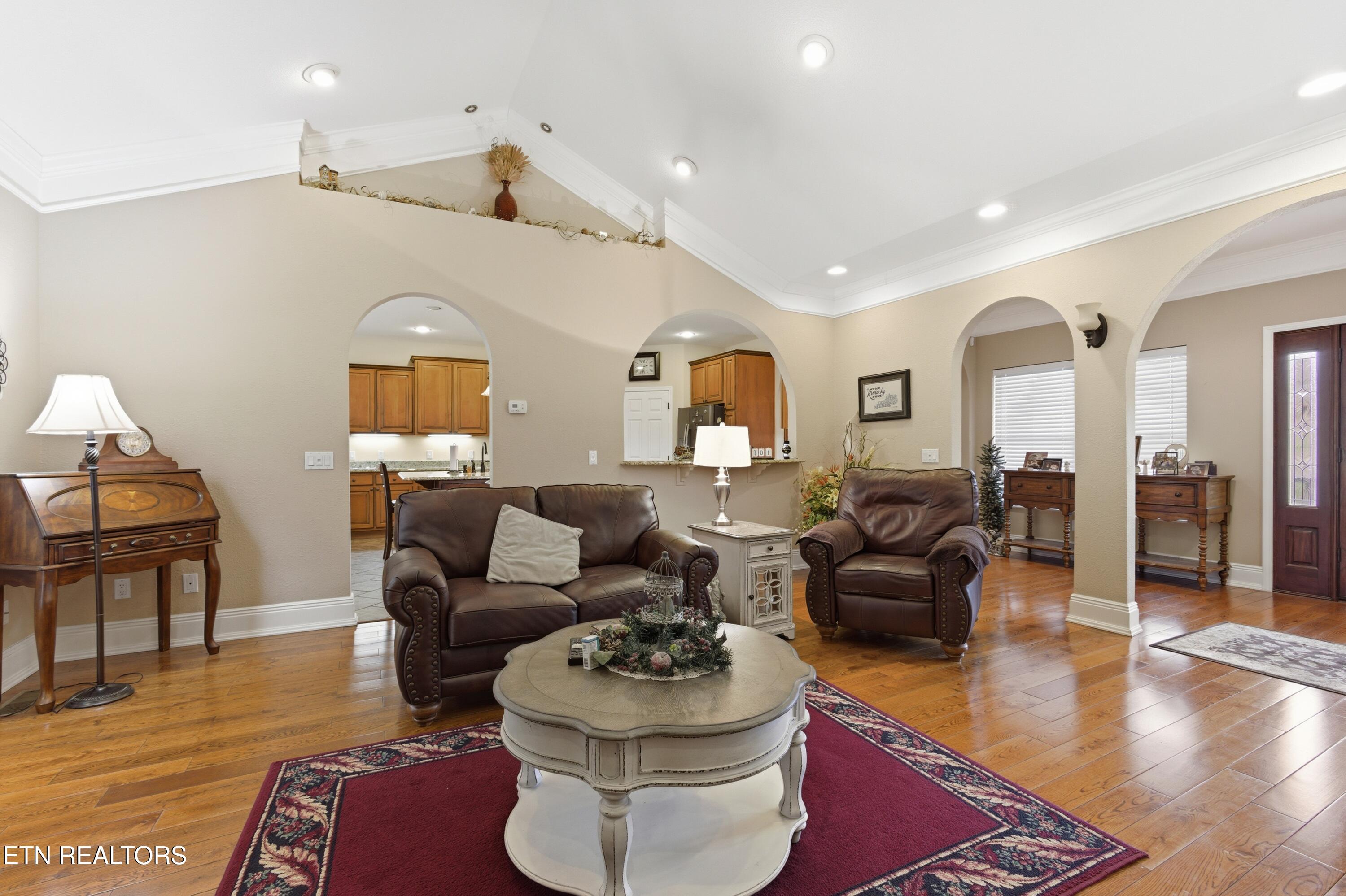 306 Constellation Lane Kodak, TN 37764 - Photo 16 of 47 Living Area