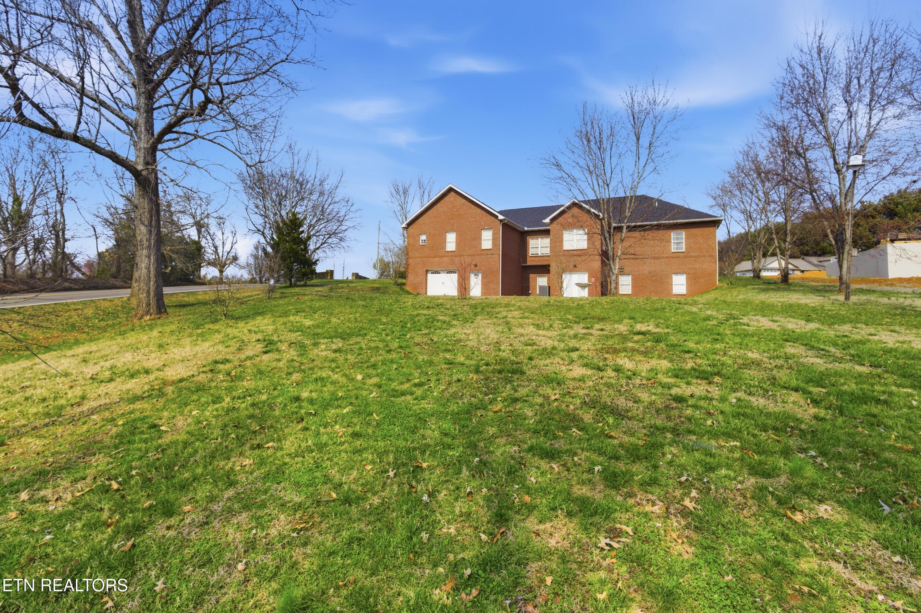 306 Constellation Lane Kodak, TN 37764 - Photo 5 of 47 1N9A4499