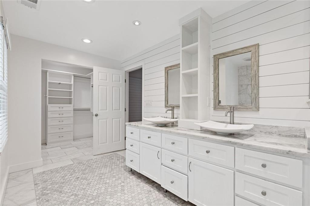 2328 Defoors Ferry Road Northwest Atlanta, GA 30318 - Photo 15 of 26 Gallery Image 15