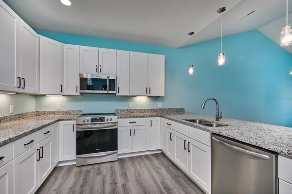 $455,000 | 111 Daniel Shays Highway, Unit 29, Belchertown, MA 01007