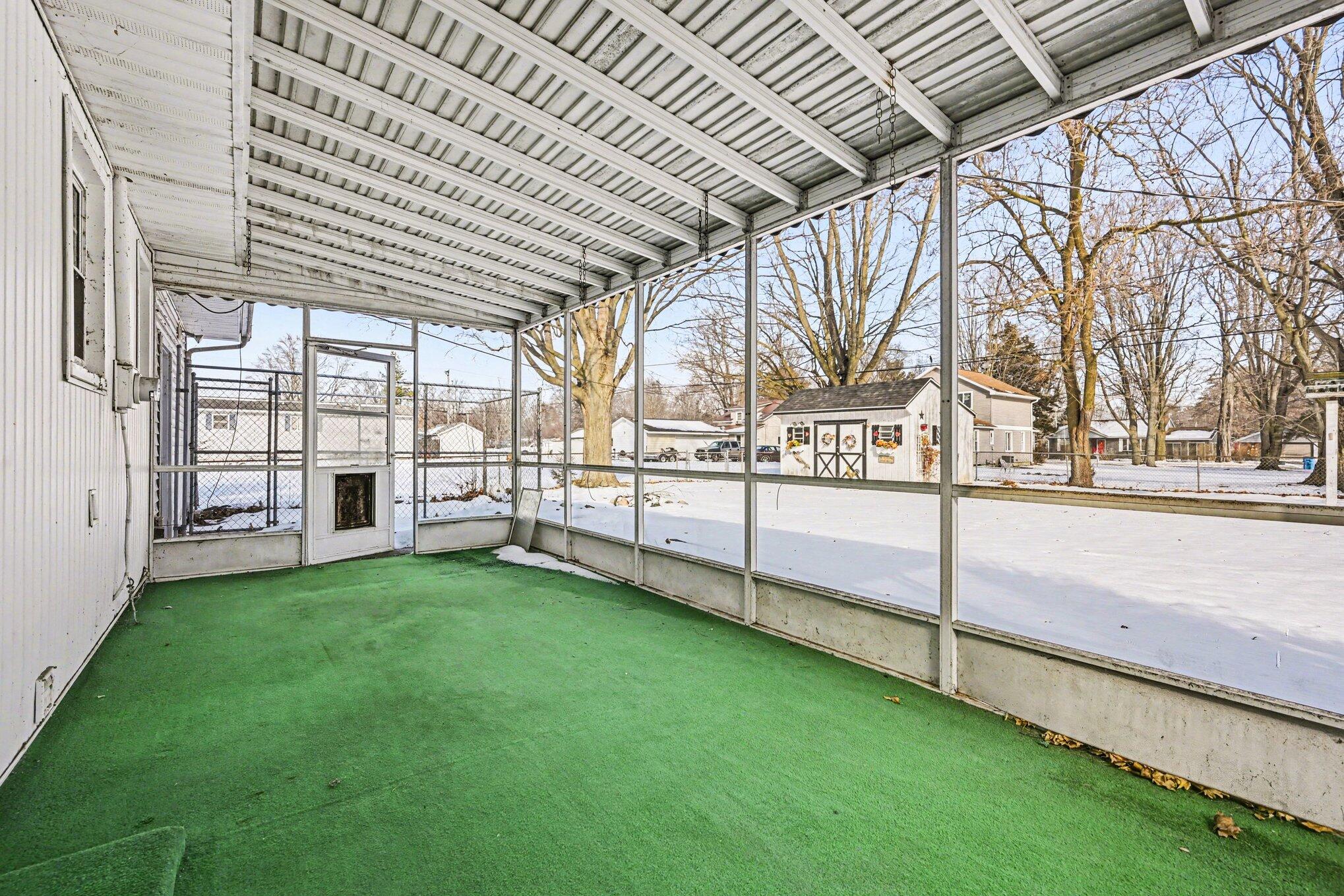 718 South Douglas Avenue Three Rivers, MI 49093 - Photo 18 of 22 010_file_5208