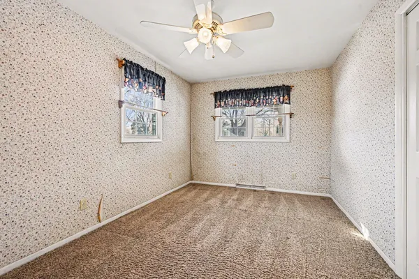 $194,900 | 718 South Douglas Avenue, Three Rivers, MI 49093