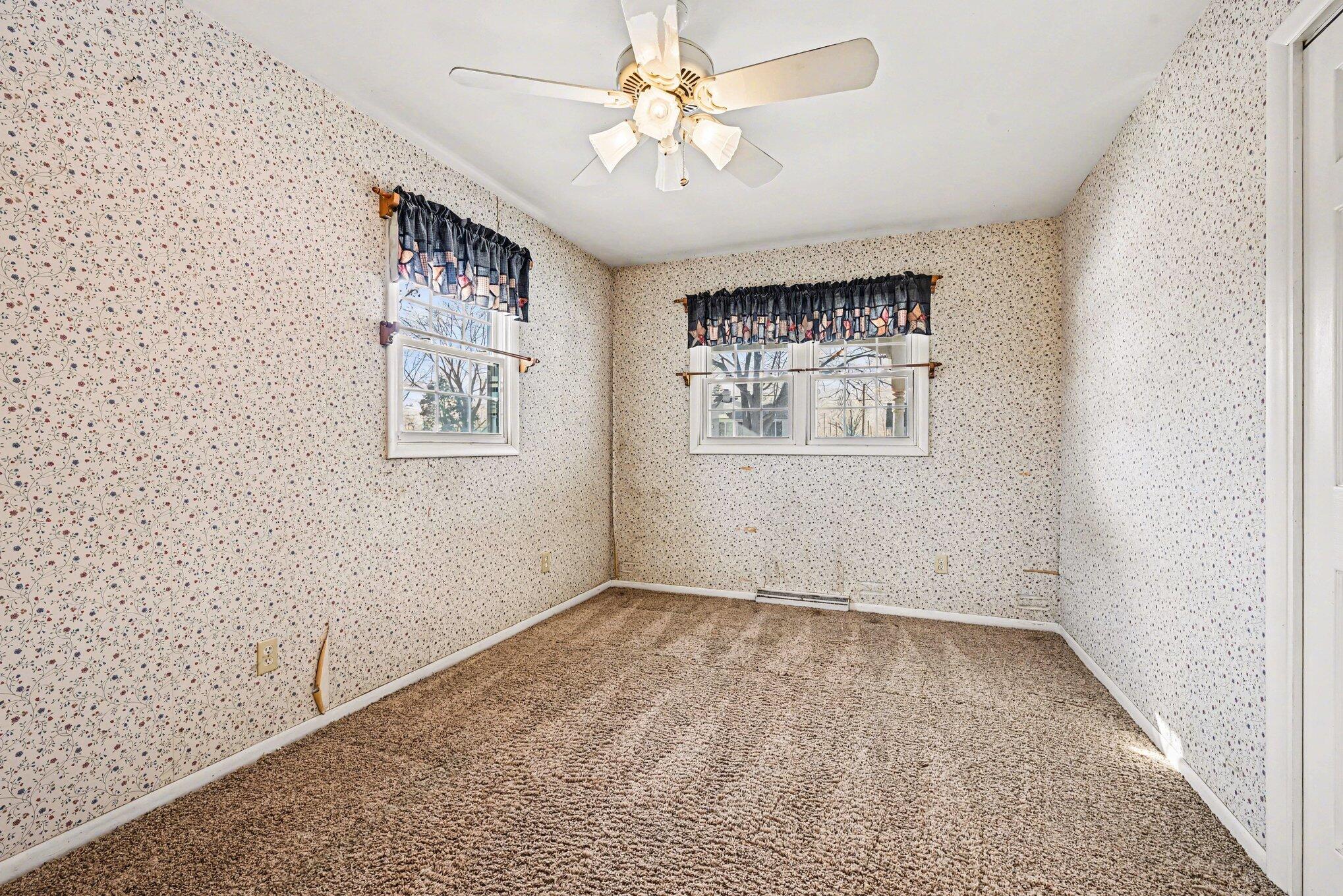 718 South Douglas Avenue Three Rivers, MI 49093 - Photo 9 of 22 012_file_4645