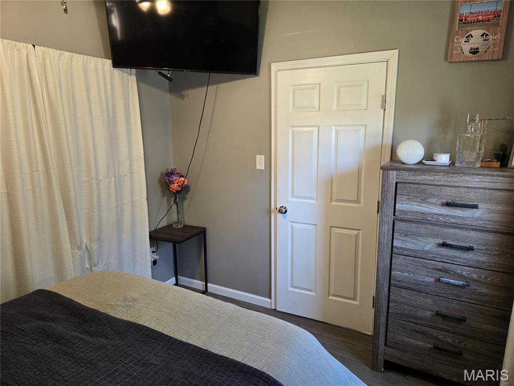 212 East Elm Street Gillespie, IL 62033 - Photo 13 of 17