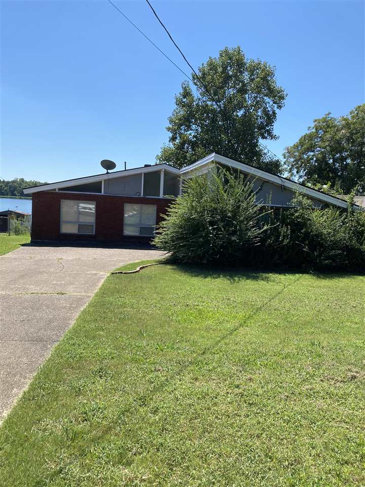 5191 Sea Shore Road Memphis, TN 38109 - Photo 1 of 3 Gallery Image 1