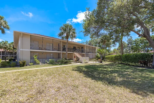 $275,000 | 6543 Chasewood Drive, Unit G, Jupiter, FL 33458