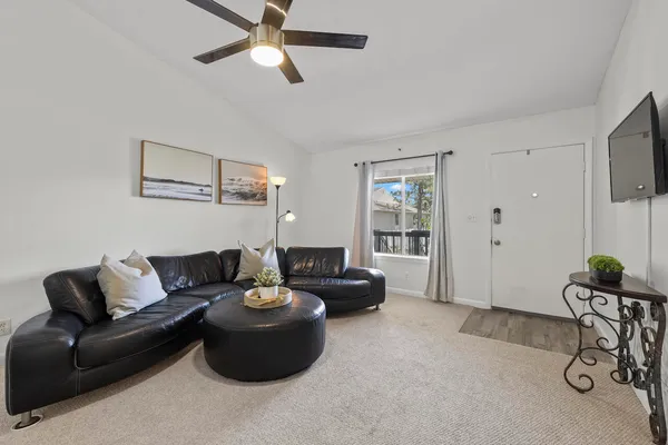 $275,000 | 6543 Chasewood Drive, Unit G, Jupiter, FL 33458