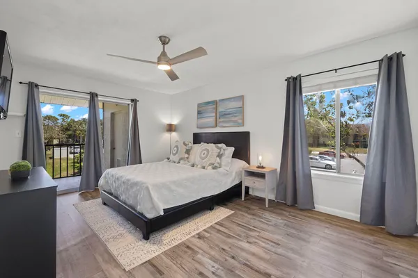 $275,000 | 6543 Chasewood Drive, Unit G, Jupiter, FL 33458