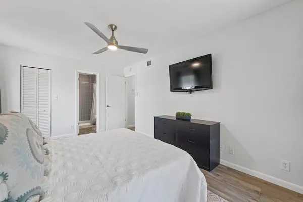 $275,000 | 6543 Chasewood Drive, Unit G, Jupiter, FL 33458