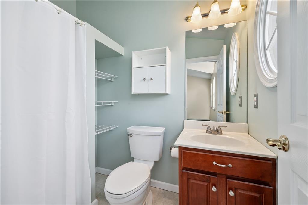 156 Terra Drive McKees Rocks, PA 15136 - Photo 12 of 27 Master Bath