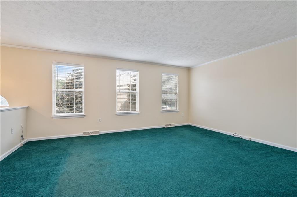 156 Terra Drive McKees Rocks, PA 15136 - Photo 2 of 27 Living room17 x 14