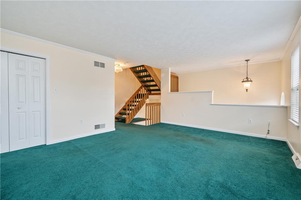 156 Terra Drive McKees Rocks, PA 15136 - Photo 3 of 27 Gallery Image 3