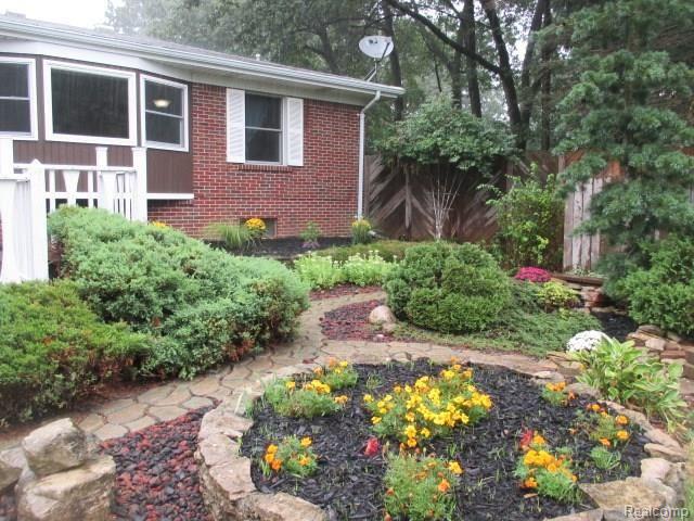 2257 Smith Road Temperance, MI 48182 - Photo 23 of 27 23.JPG