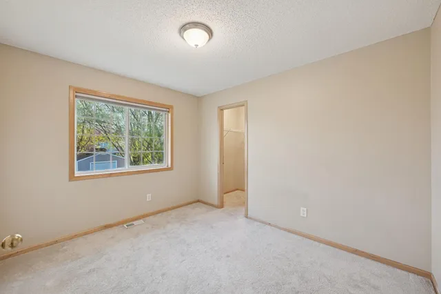 $399,900 | 452 Park Circle, Norwood Young America, MN 55368