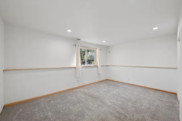 $399,900 | 452 Park Circle, Norwood Young America, MN 55368