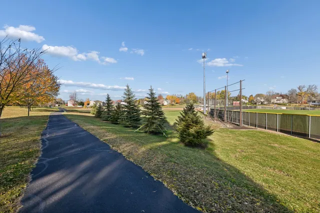 $399,900 | 452 Park Circle, Norwood Young America, MN 55368