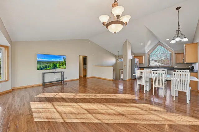 $399,900 | 452 Park Circle, Norwood Young America, MN 55368