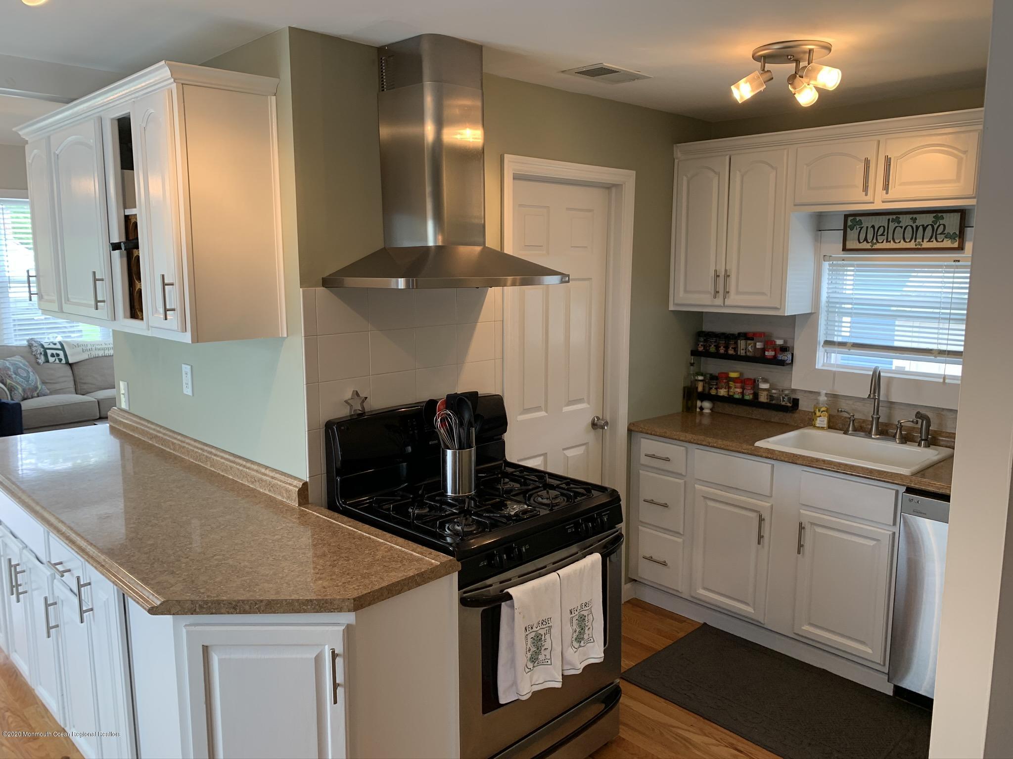 1405 Edgemere Road Wall, NJ 07719 - Photo 5 of 14 IMG_0768
