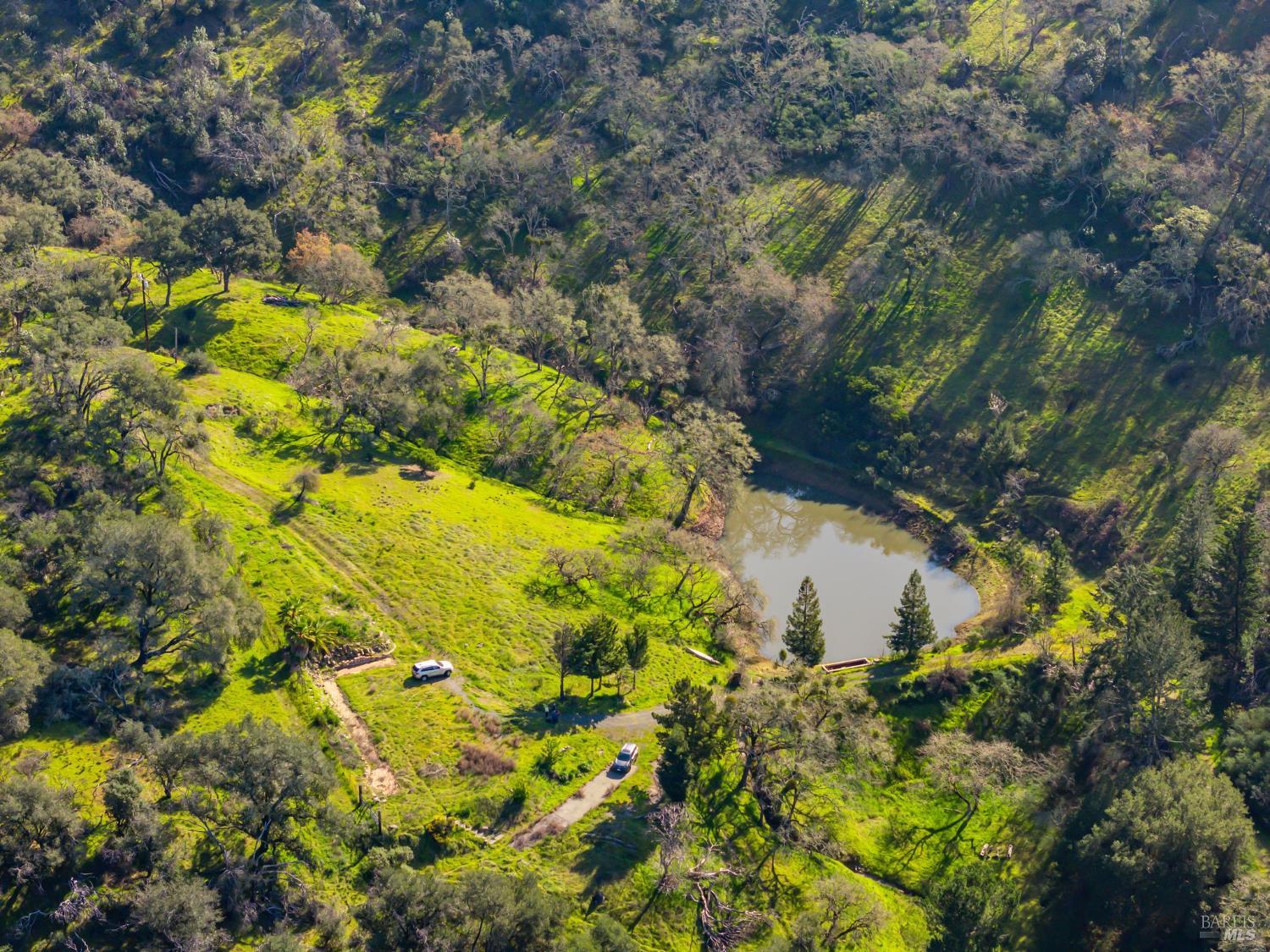 1477 Leslie Road Healdsburg, CA 95448 - Photo 32 of 40 a view of a yard